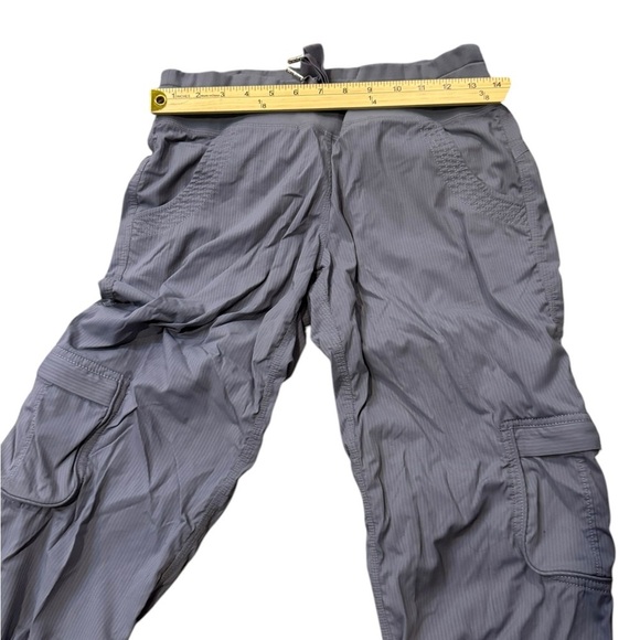 EUC Lululemon Dance Studio Crop Pant sz 6 Rare find gray Stripes comfy - Picture 4 of 7